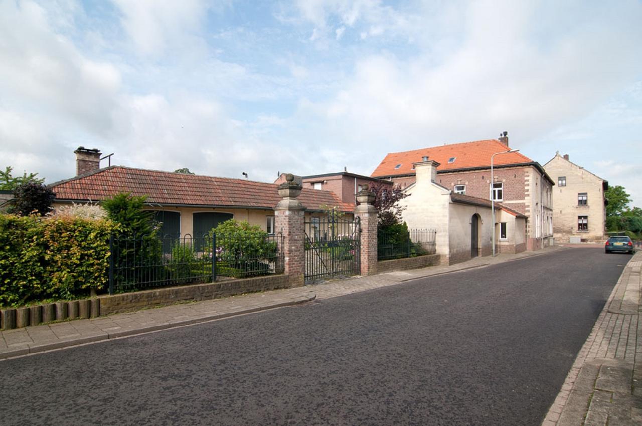 Ferrum Ferrum Valkenburg aan de Geul Bagian luar foto