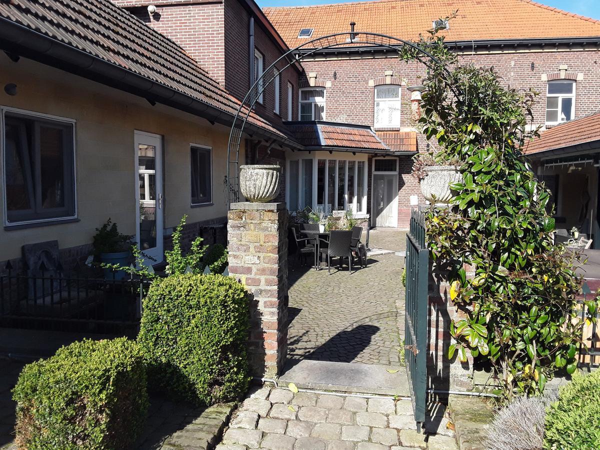 Ferrum Ferrum Valkenburg aan de Geul Bagian luar foto