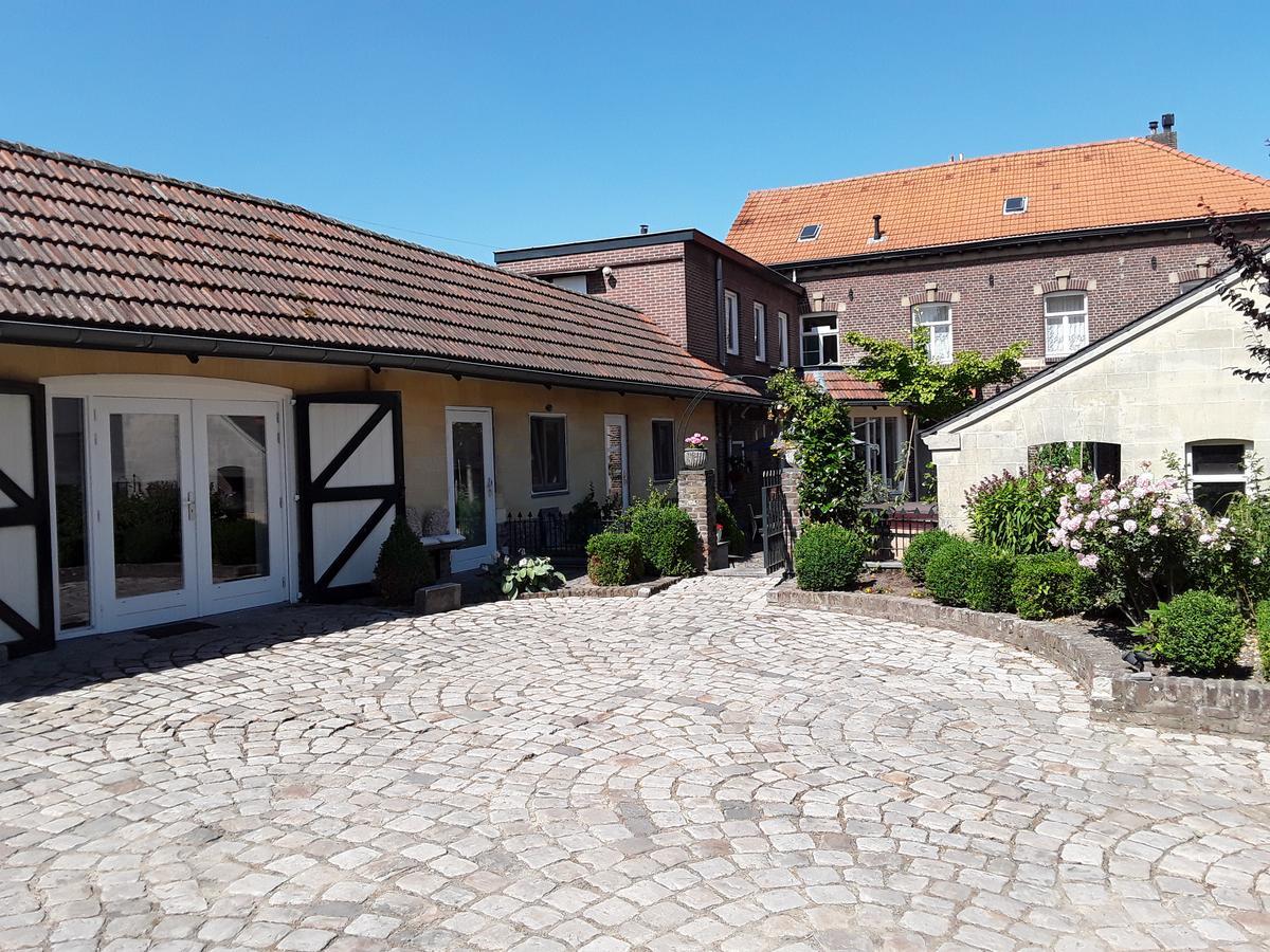 Ferrum Ferrum Valkenburg aan de Geul Bagian luar foto
